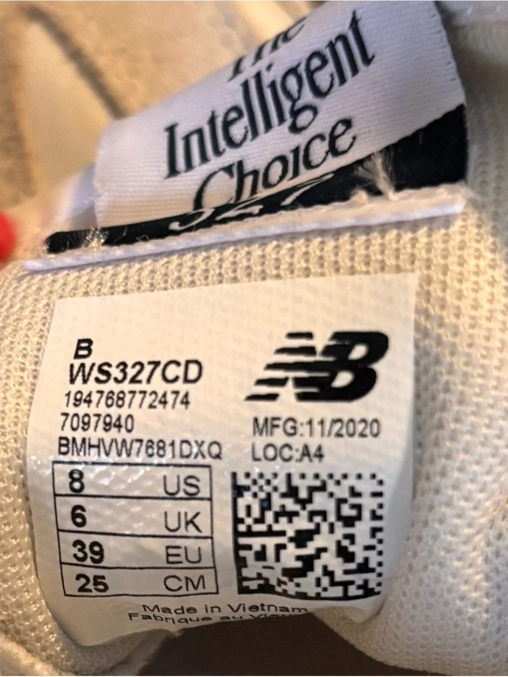 New Balance 327